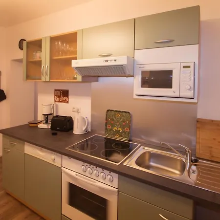 Vier Findlinge Daire *